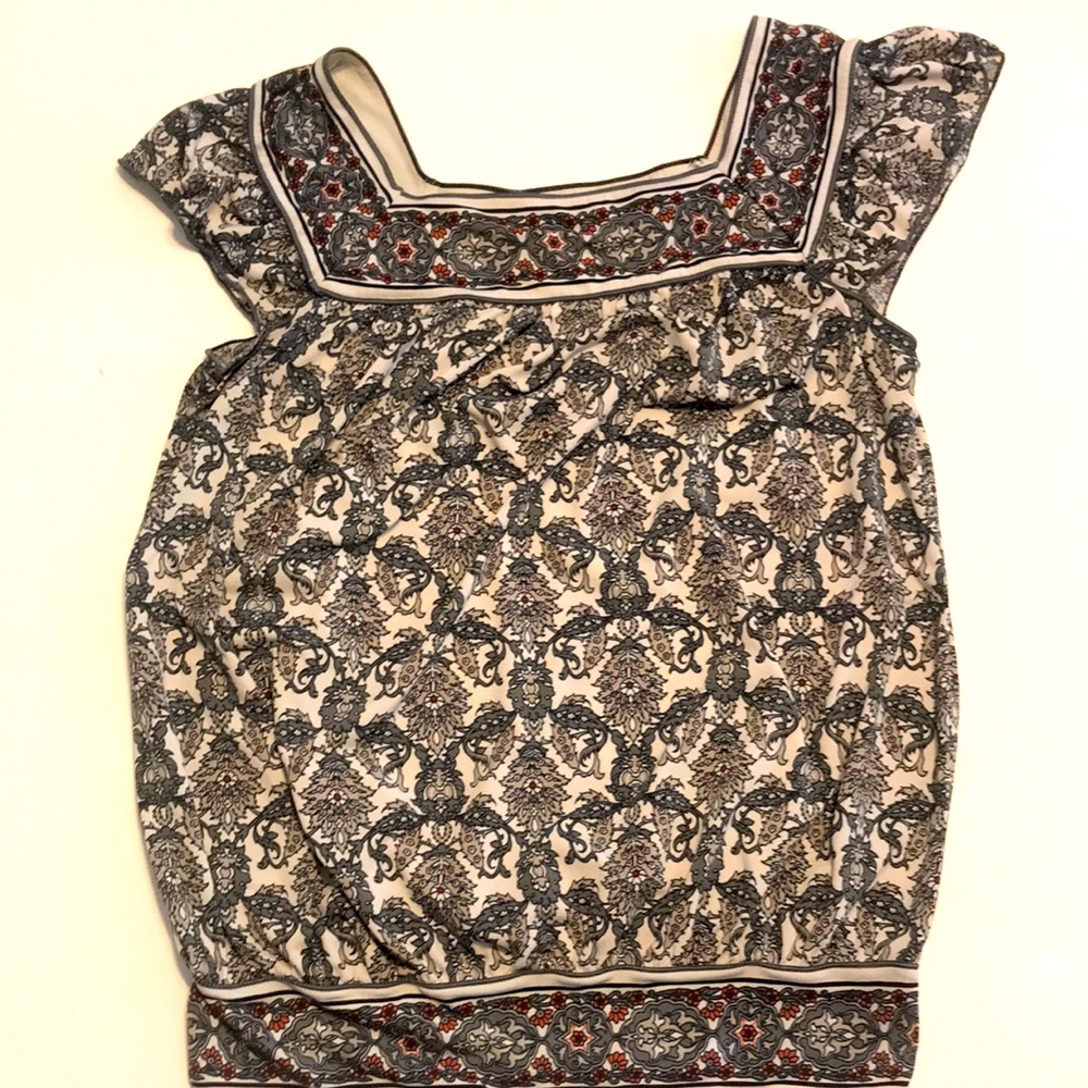 Max studio top size small